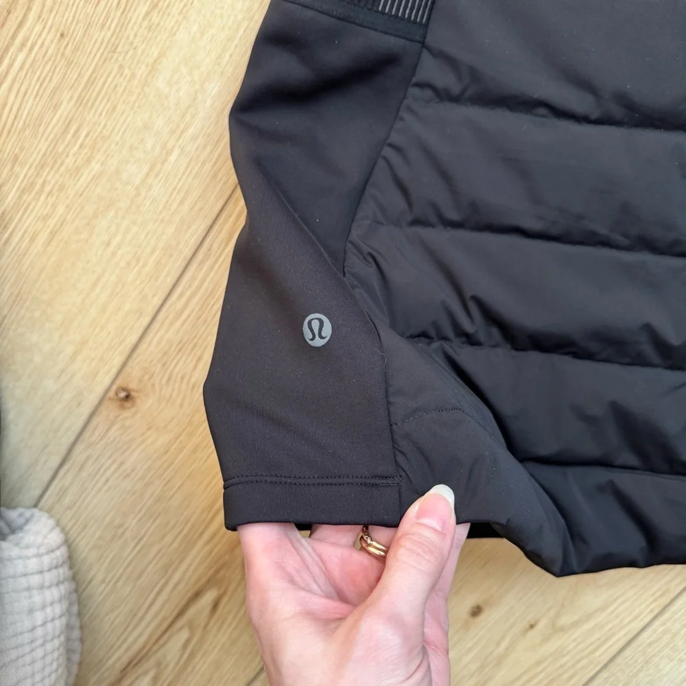 lululemon down for it all black vest size 8 - Picture 11 of 12